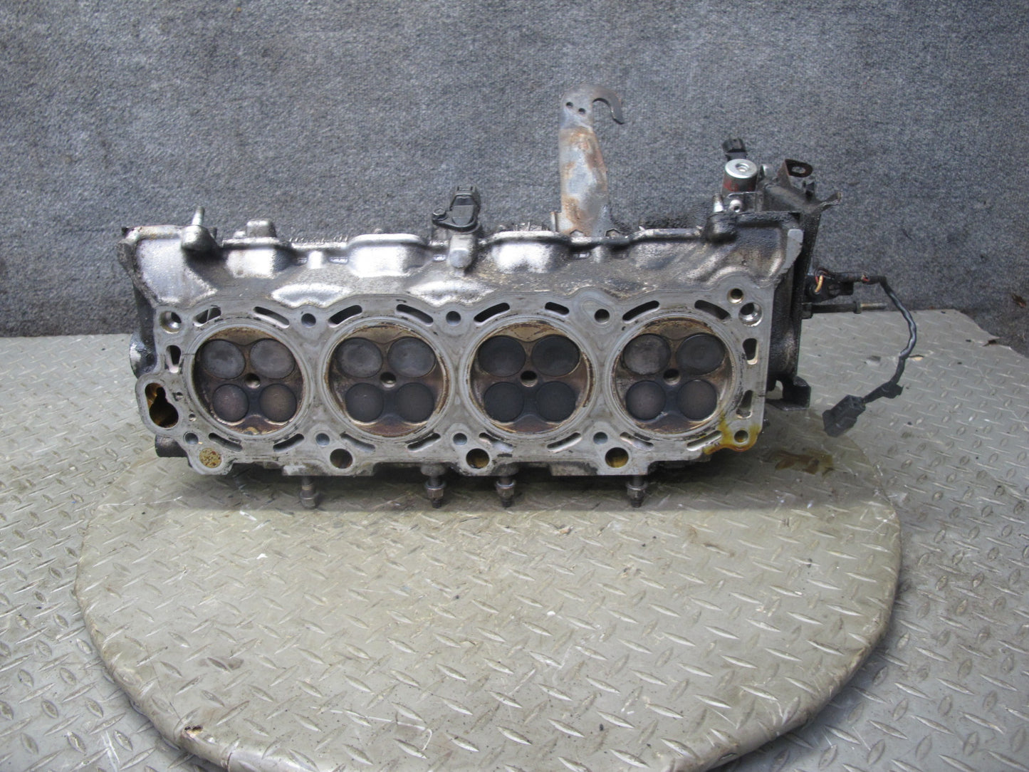 98-00 Lexus LS400 SC400 1UZFE 4.0L Left Engine Cylinder Head OEM