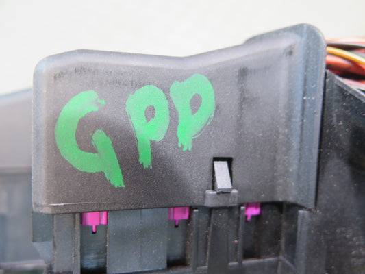 2010-2016 Porsche Panamera 970 Cabin Fuse Relay Box Module