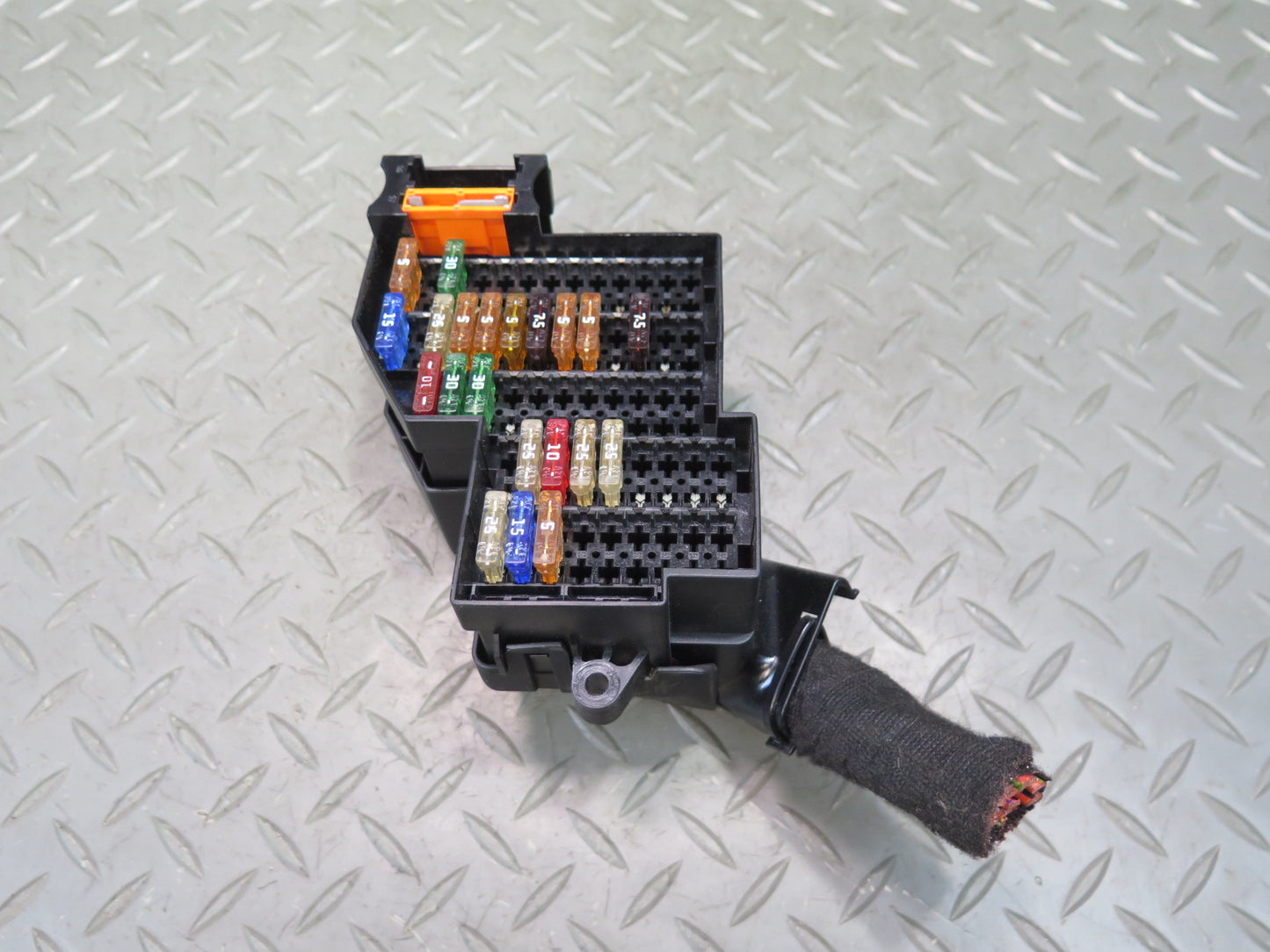 2010-2016 Porsche Panamera 970 Cabin Fuse Relay Box Module