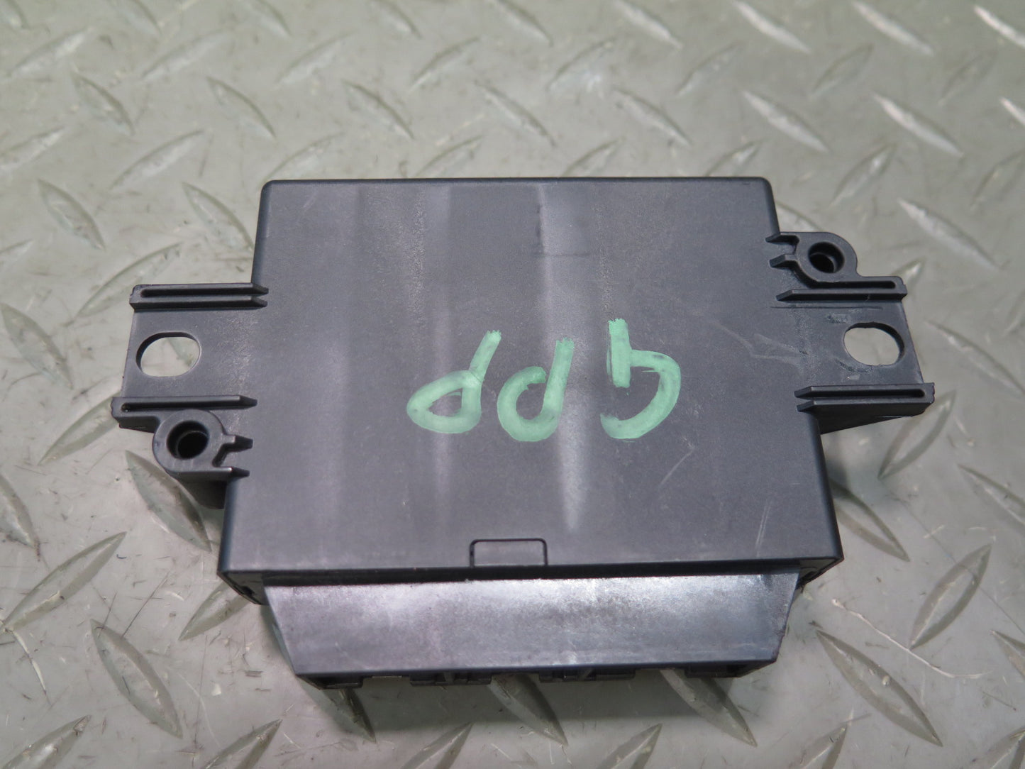 2010-2013 Porsche Panamera 970 Parking Assist Control Module 97061818306