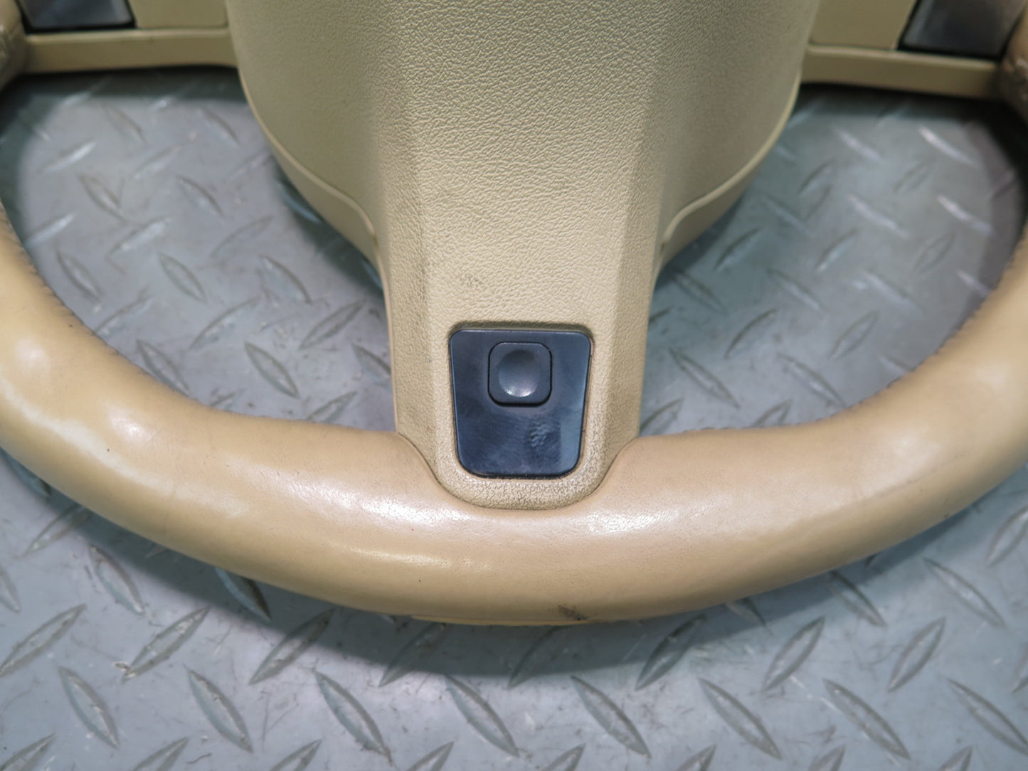 2011-2014 Porsche Cayenne 958 Multifunction Heated Leather Steering Beige
