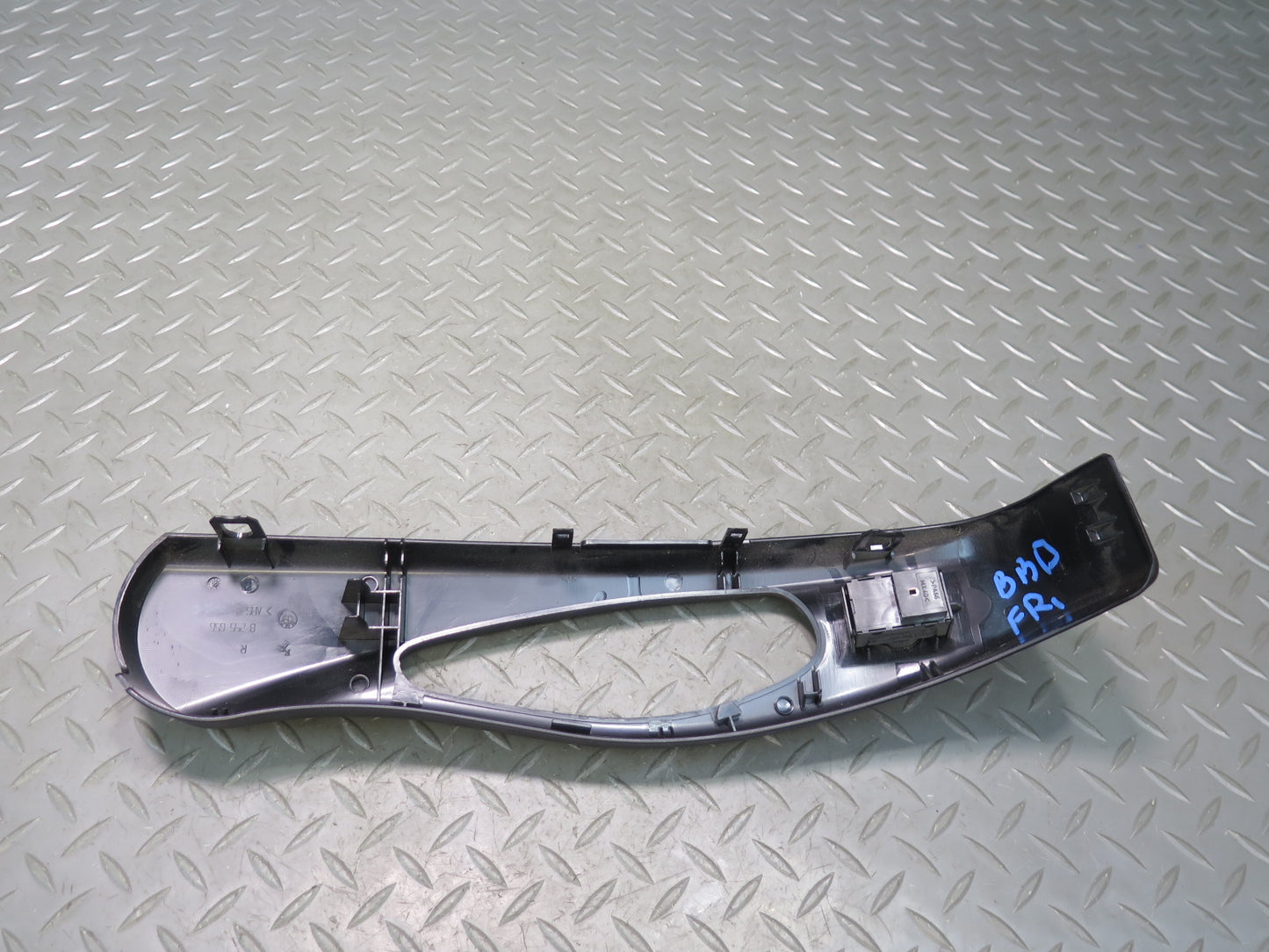 2001-2006 BMW E46 M3 Front Right Seat Adjust Lumbar Control Switch w Trim Panel
