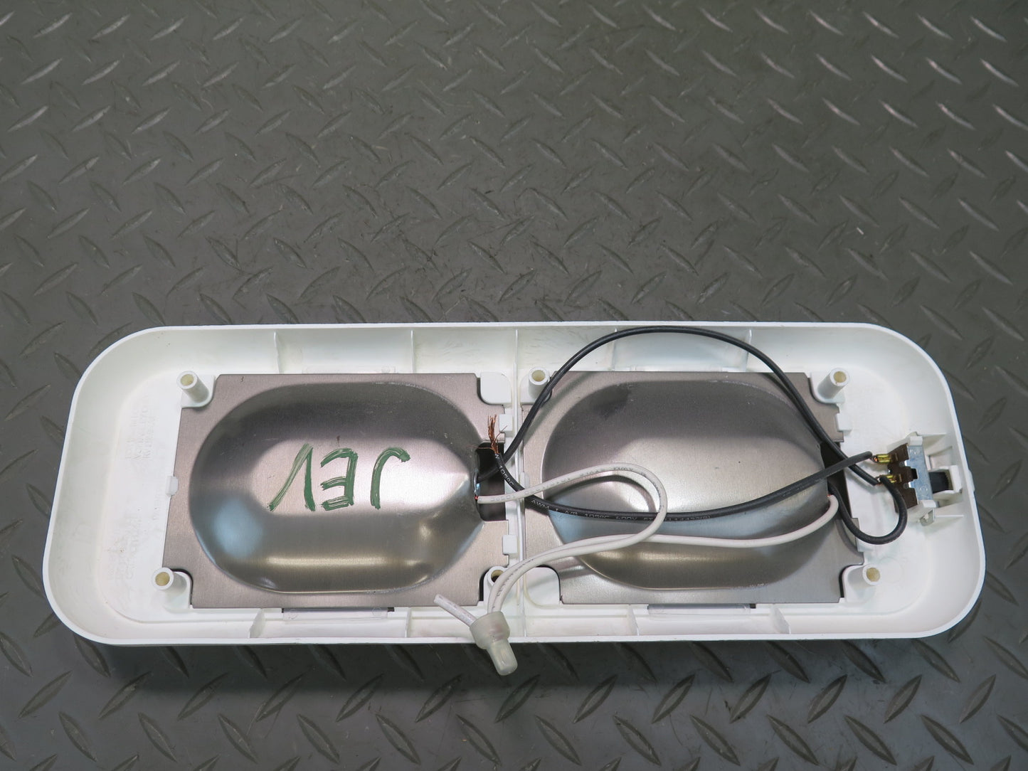 02-03 VW Eurovan T4 Winnebago Vista Front & Rear Interior Dome Light Lamp Set