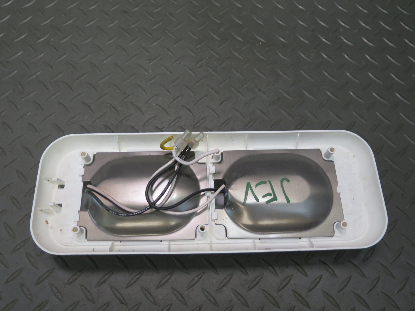 02-03 VW Eurovan T4 Winnebago Vista Front & Rear Interior Dome Light Lamp Set