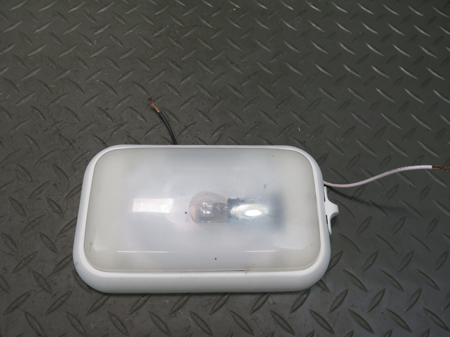 02-03 VW Eurovan T4 Winnebago Vista Front & Rear Interior Dome Light Lamp Set
