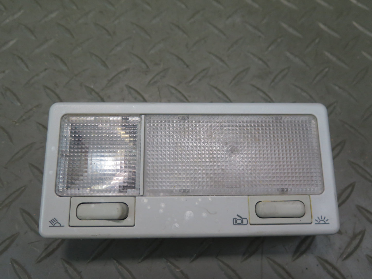 02-03 VW Eurovan T4 Winnebago Vista Front & Rear Interior Dome Light Lamp Set