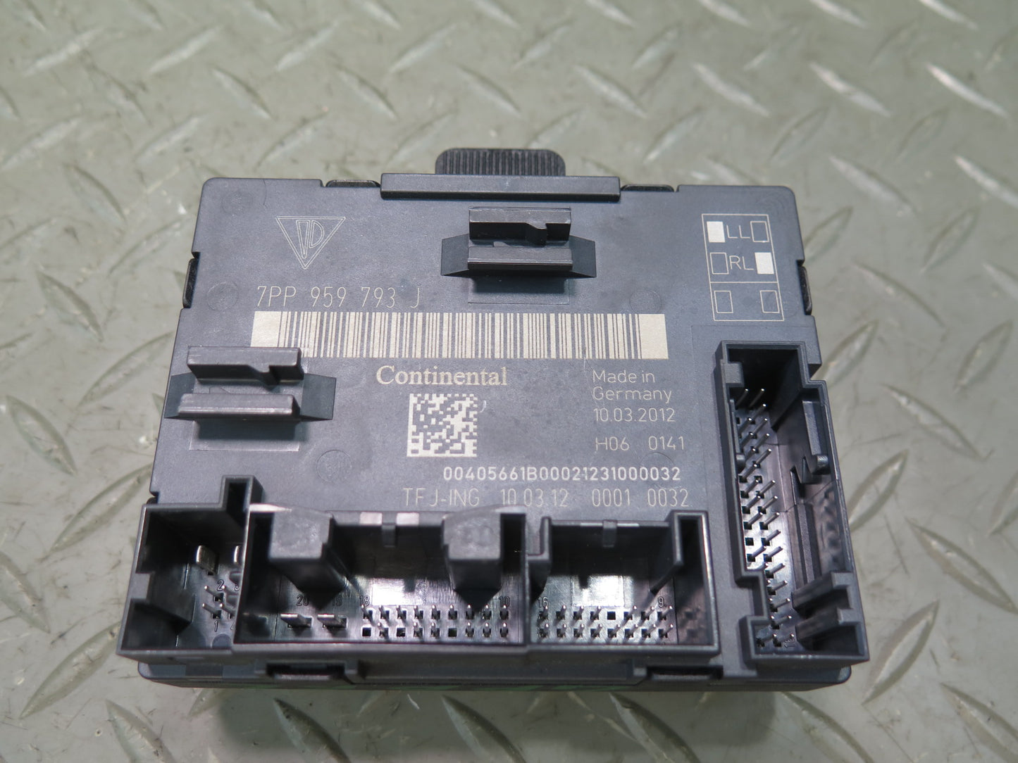 2010-2016 Porsche Panamera 970 Front Left Door Control Module 7PP959793J