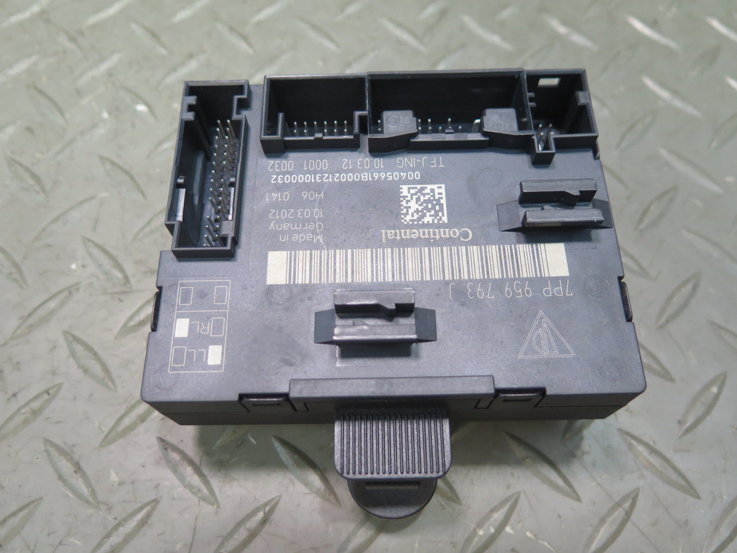 2010-2016 Porsche Panamera 970 Front Left Door Control Module 7PP959793J