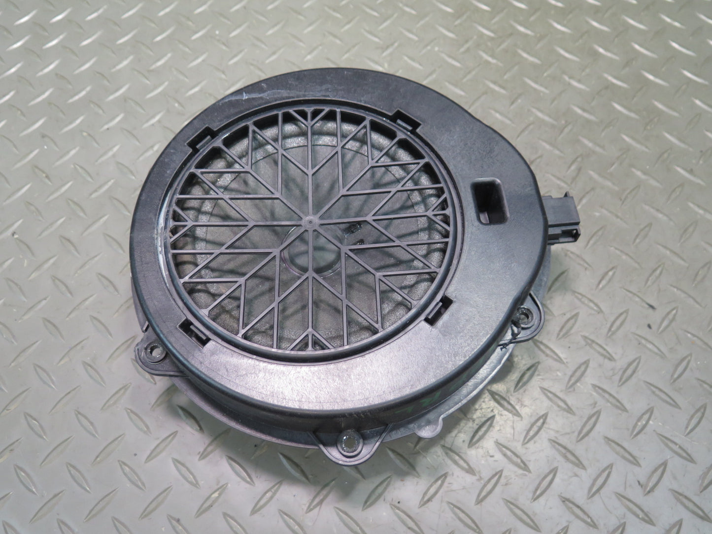 2010-2016 Porsche Panamera 970 Rear Left & Right Door Speaker 97064565101 Set