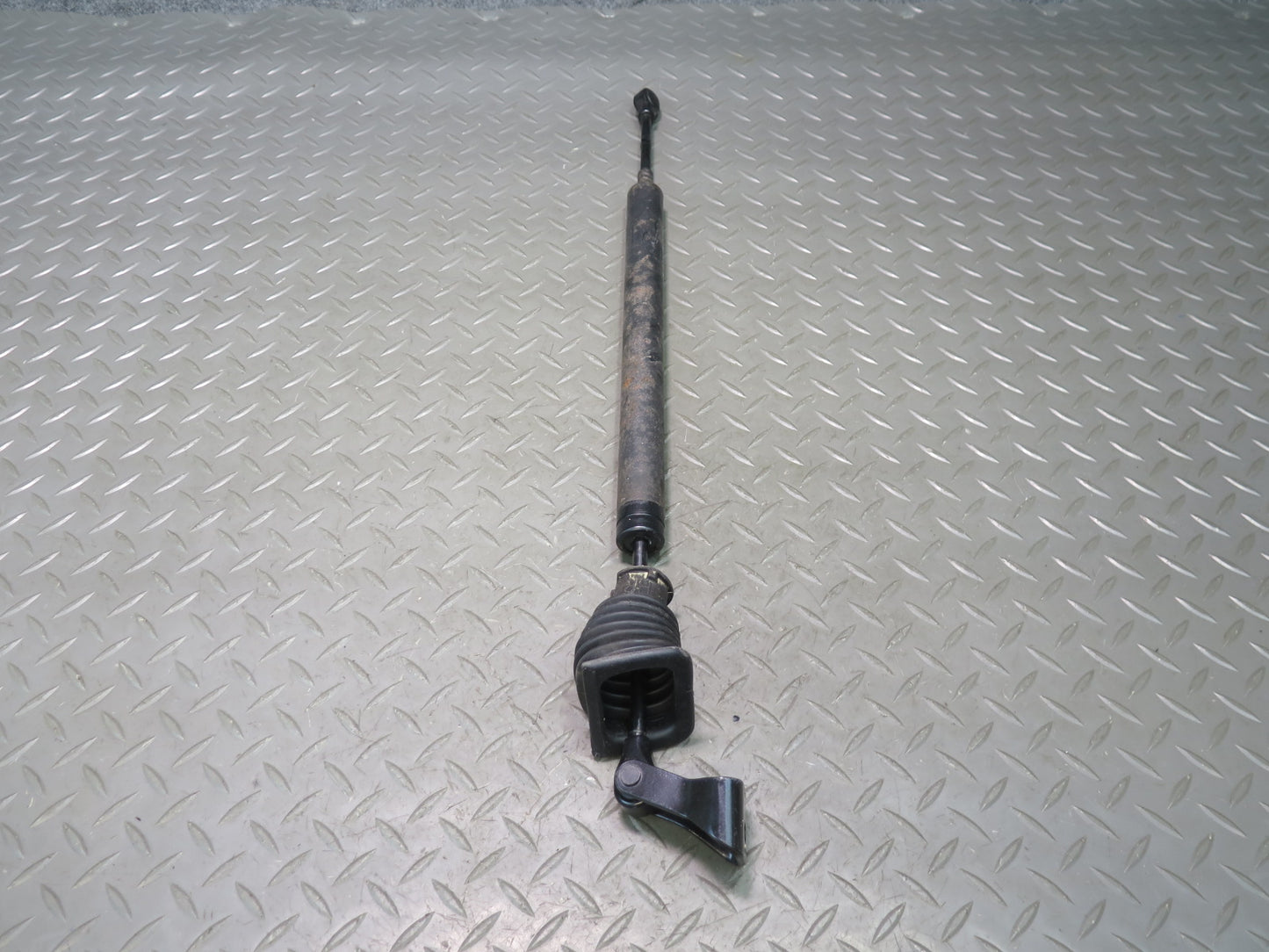 2010-2016 Porsche Panamera 970 Rear Left & Right Door Shock Strut Support Set