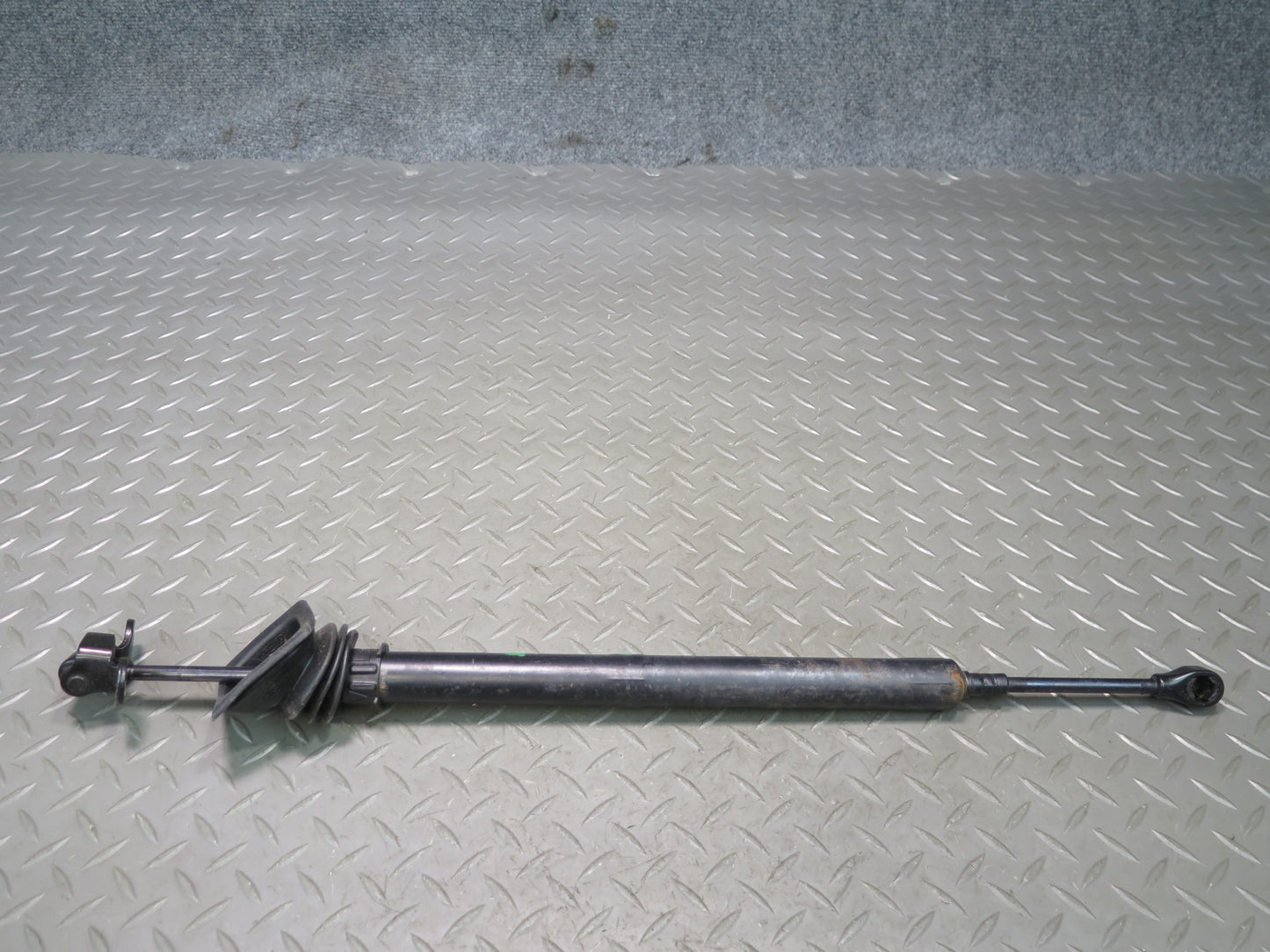 2010-2016 Porsche Panamera 970 Front Left & Right Door Shock Strut Support Set