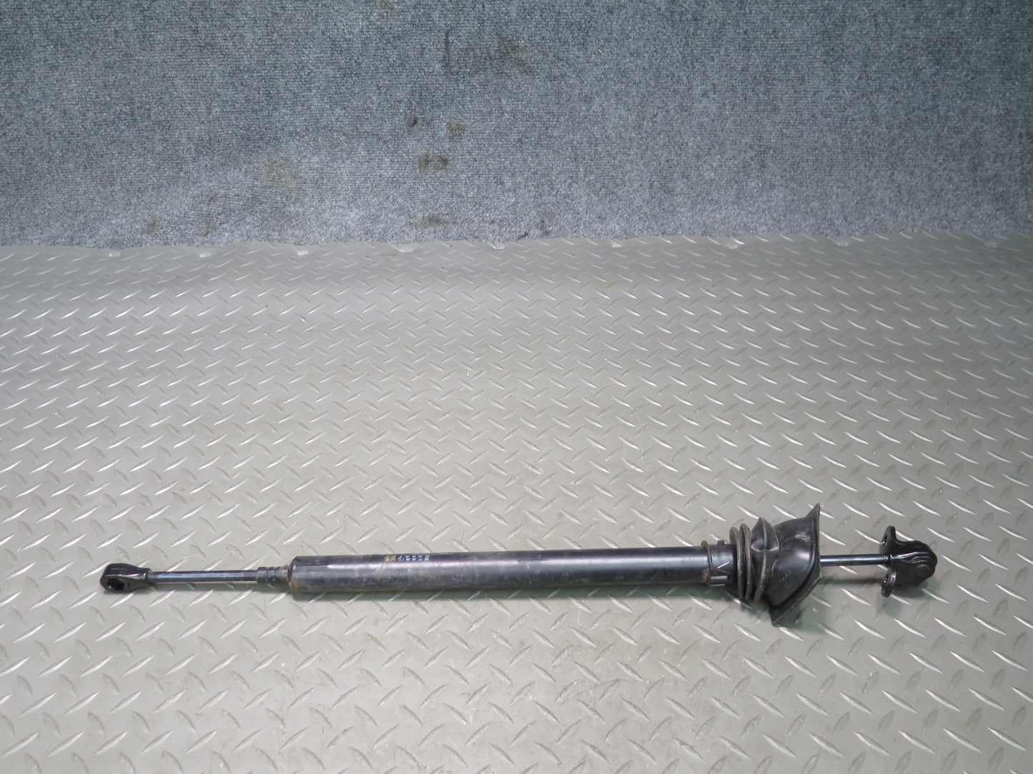 2010-2016 Porsche Panamera 970 Front Left & Right Door Shock Strut Support Set