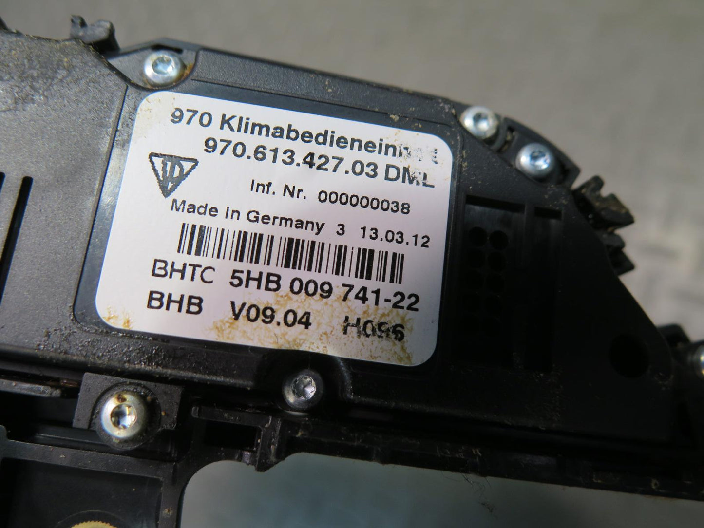 2012-2013 Porsche Panamera 970 Center Console A/C Heater Climate Control Switch