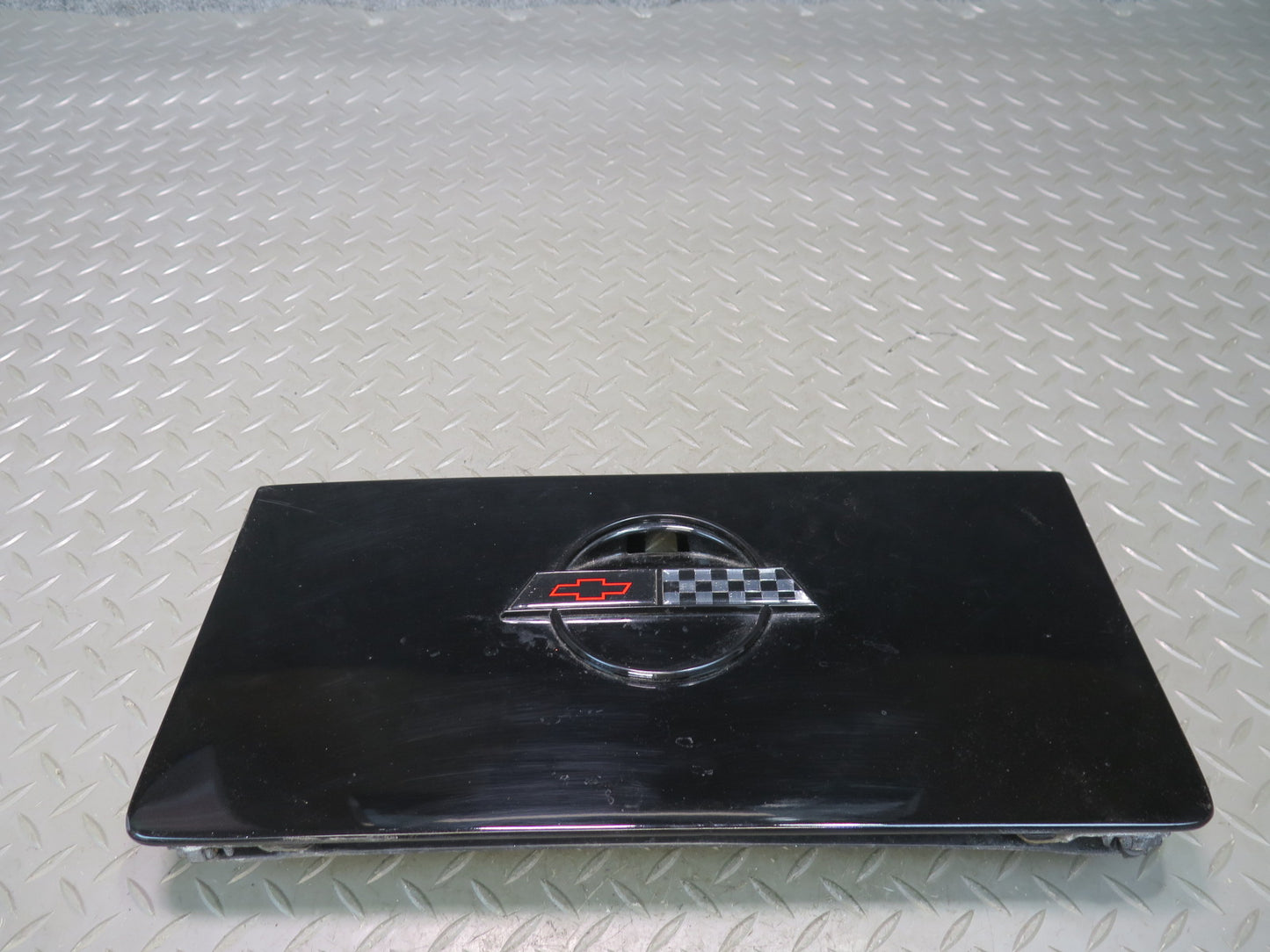 86-96 Chevrolet Corvette C4 Convert Fuel Door Lid Cover w Emblem Logo Black OEM
