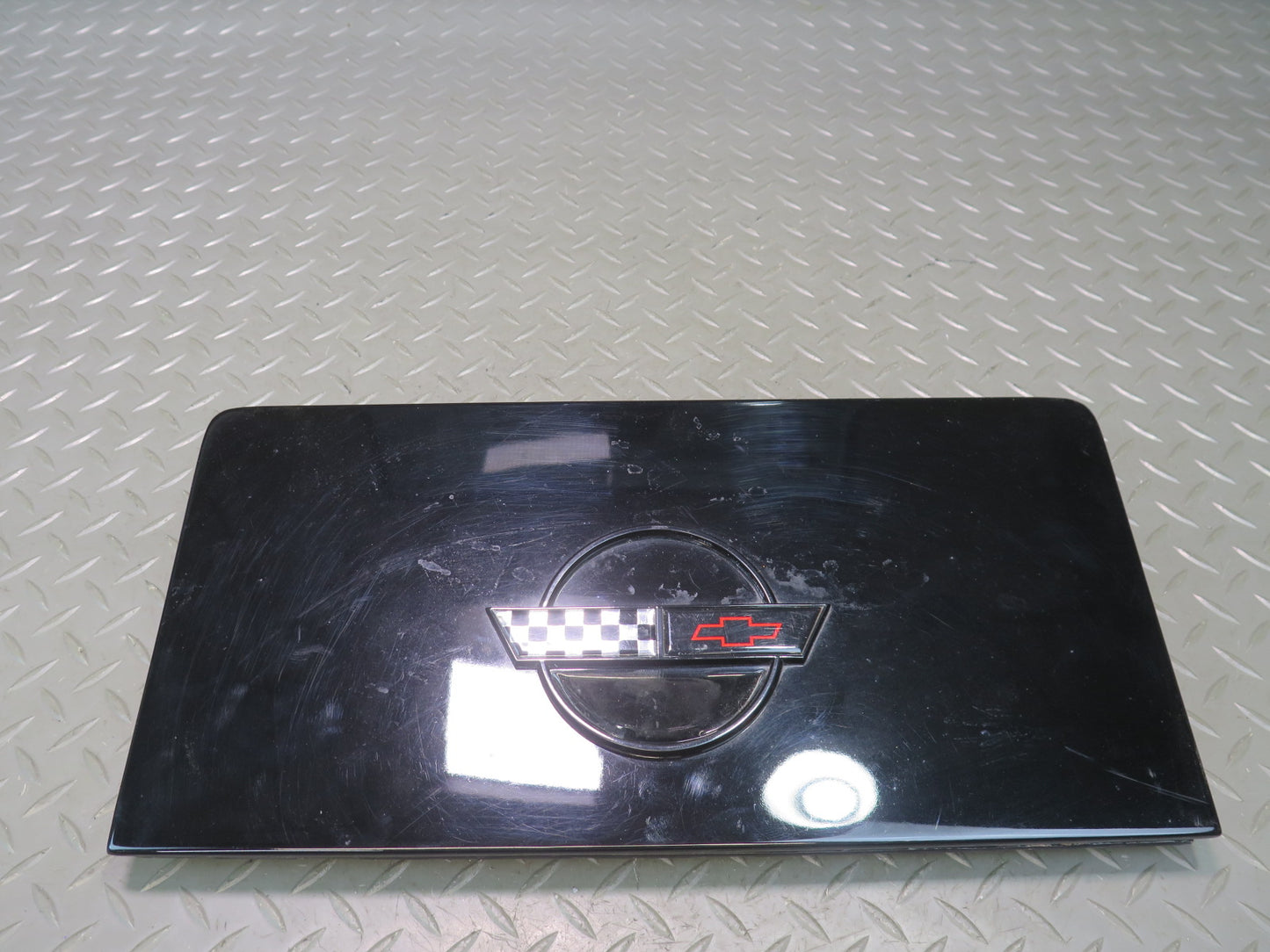 86-96 Chevrolet Corvette C4 Convert Fuel Door Lid Cover w Emblem Logo Black OEM