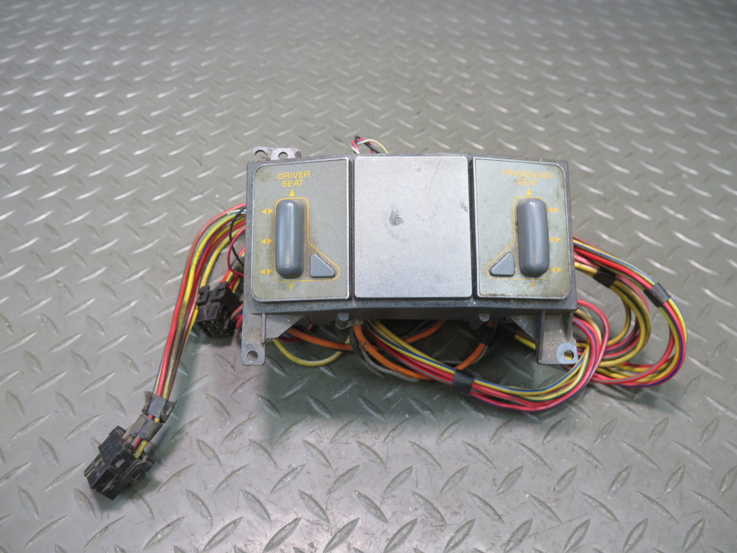 90-91 Chevrolet Corvette C4 Dual Power Seat Control Switch 14104667 OEM