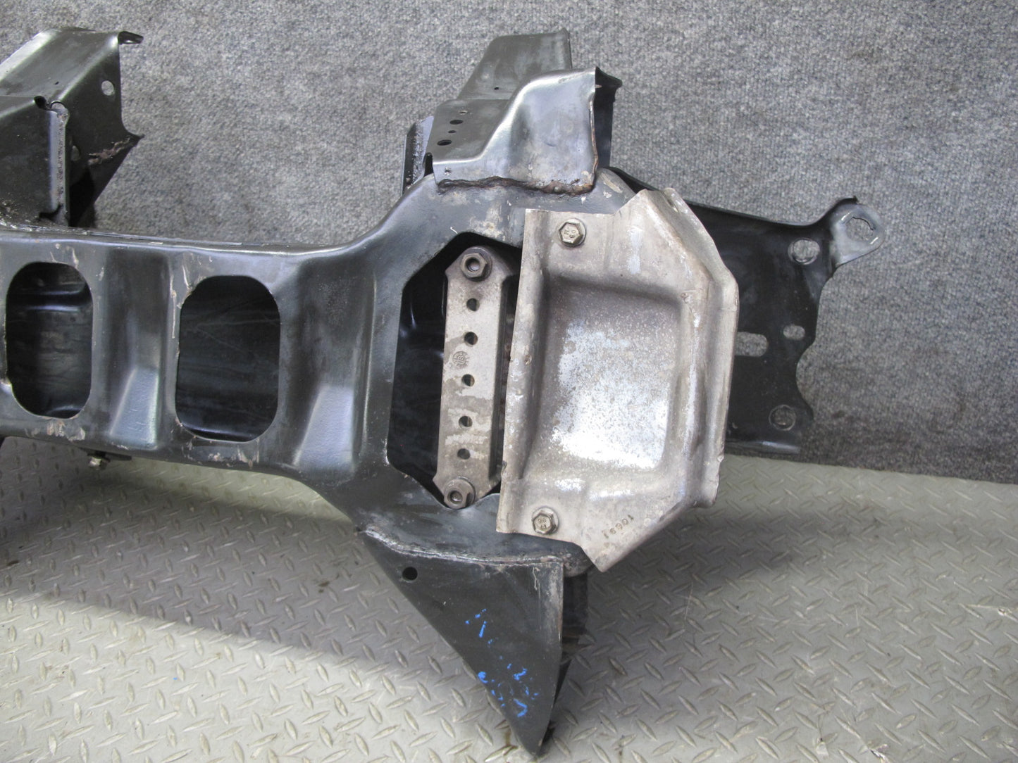 88-91 Chevrolet Corvette C4 Front Engine Cradle Subframe Crossmember Carrier OEM