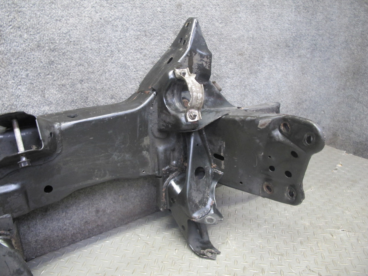88-91 Chevrolet Corvette C4 Front Engine Cradle Subframe Crossmember Carrier OEM