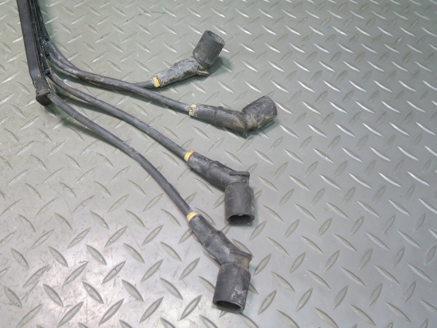 96-99 BMW E36 318ti 1.9L M44 Ignition Coil Spark Plug Pack OEM