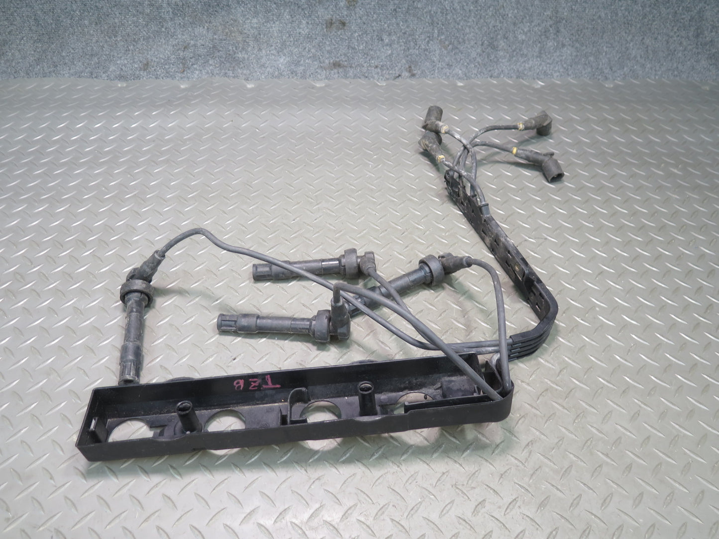 96-99 BMW E36 318ti 1.9L M44 Ignition Coil Spark Plug Pack OEM