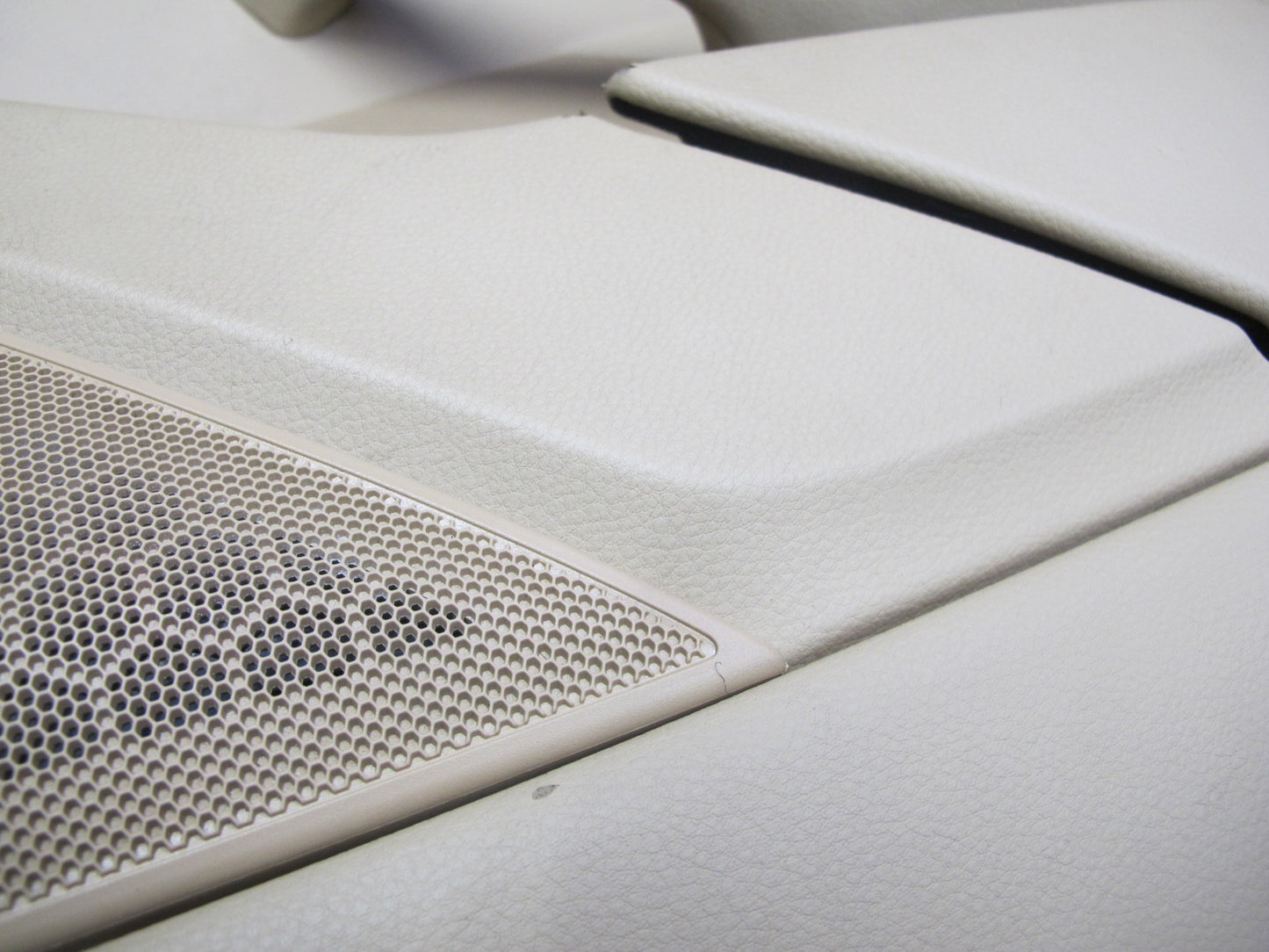 2010-2012 Porsche Panamera 970 Front Left & Right Door Interior Trim Panel Set