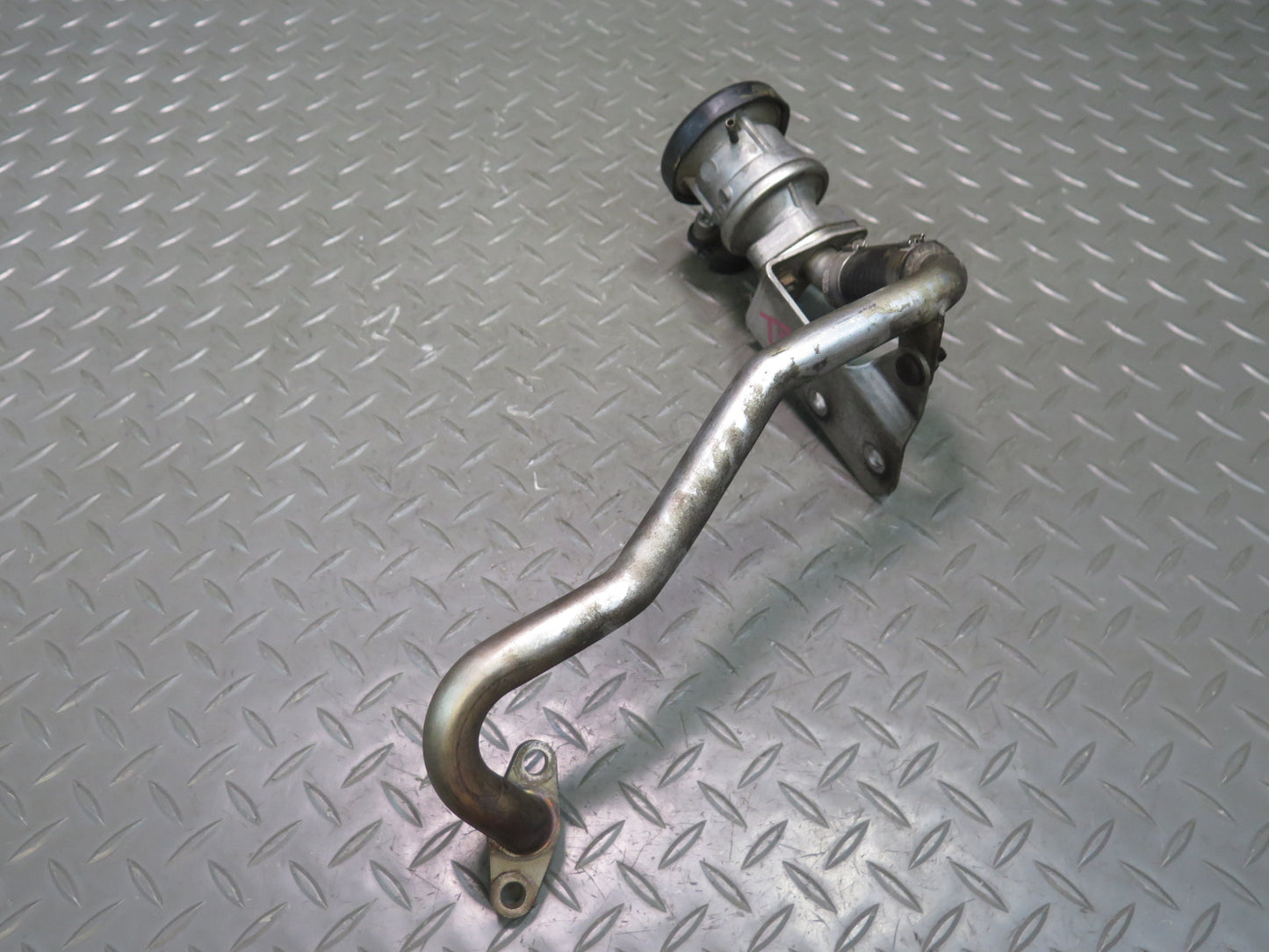 96-99 BMW E36 318ti 1.9L M44 Air Injection EGR Air Valve w Tube OEM