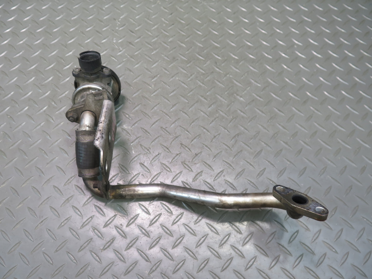 96-99 BMW E36 318ti 1.9L M44 Air Injection EGR Air Valve w Tube OEM