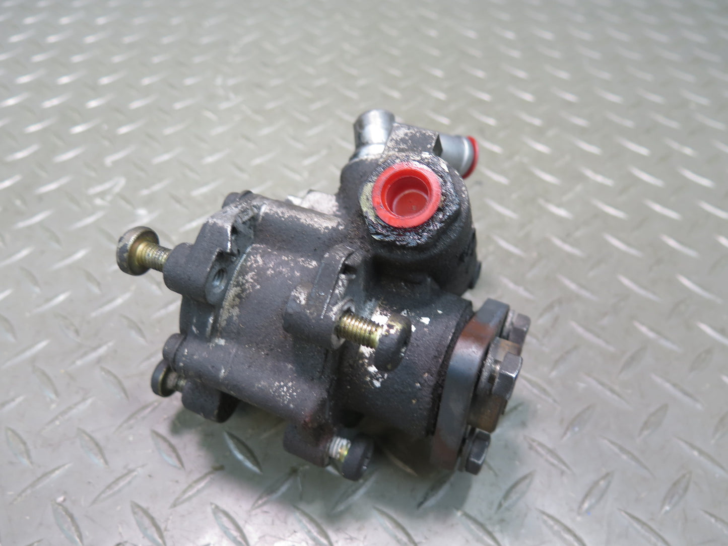 96-99 BMW E36 318ti 1.9L M44 Power Steering Pump OEM