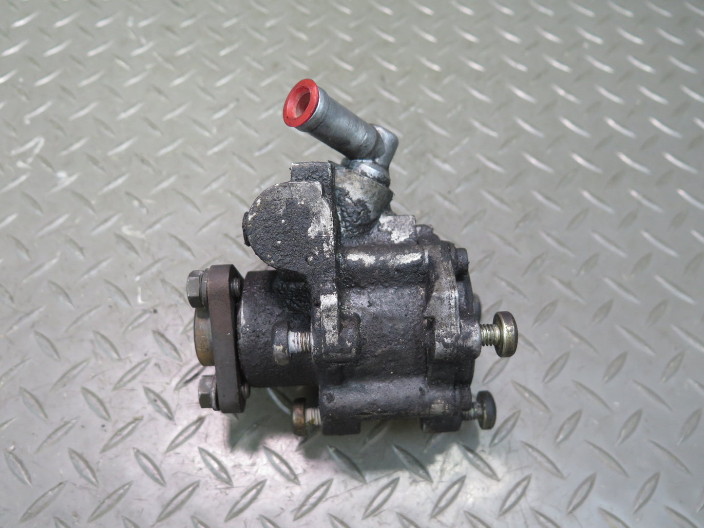 96-99 BMW E36 318ti 1.9L M44 Power Steering Pump OEM