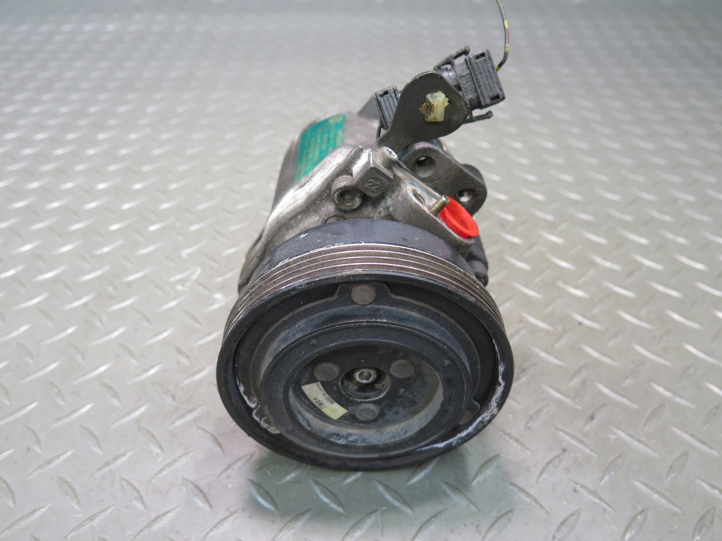 96-99 BMW E36 318ti 1.9L M44 A/C Air Condition Compressor 8390228 OEM
