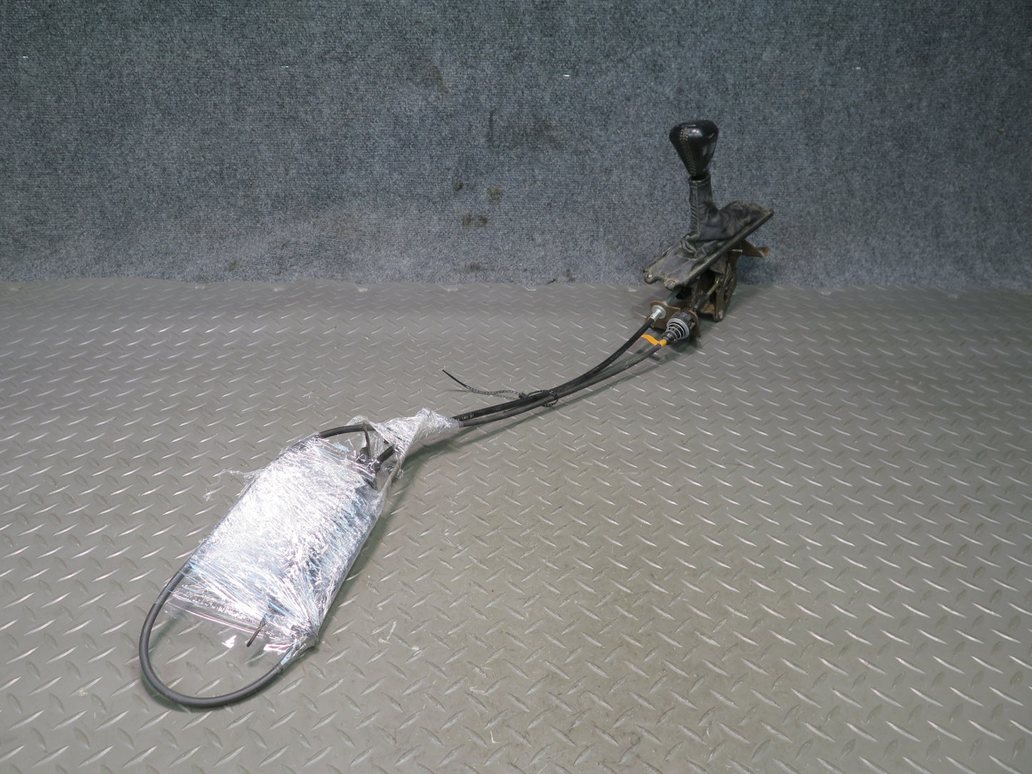 90-91 Chevrolet Corvette C4 A/T Automatic Transmission Shifter w Cable OEM