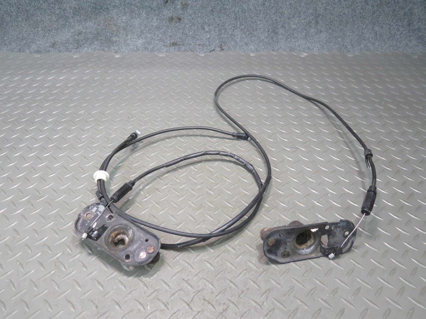 84-96 Chevrolet Corvette C4 Hood Lock Latch w Release Handle & Cable Set OEM