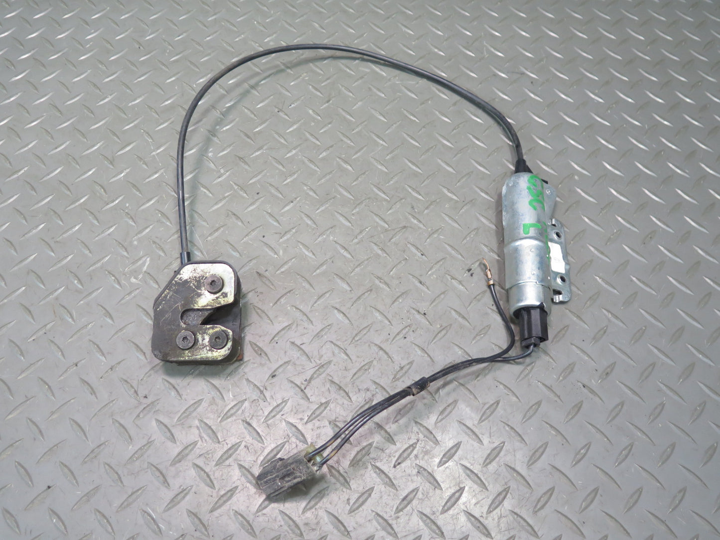 89-92 Chevrolet Corvette C4 Convertible Deck Lid Lock Actuator Cable Set OEM