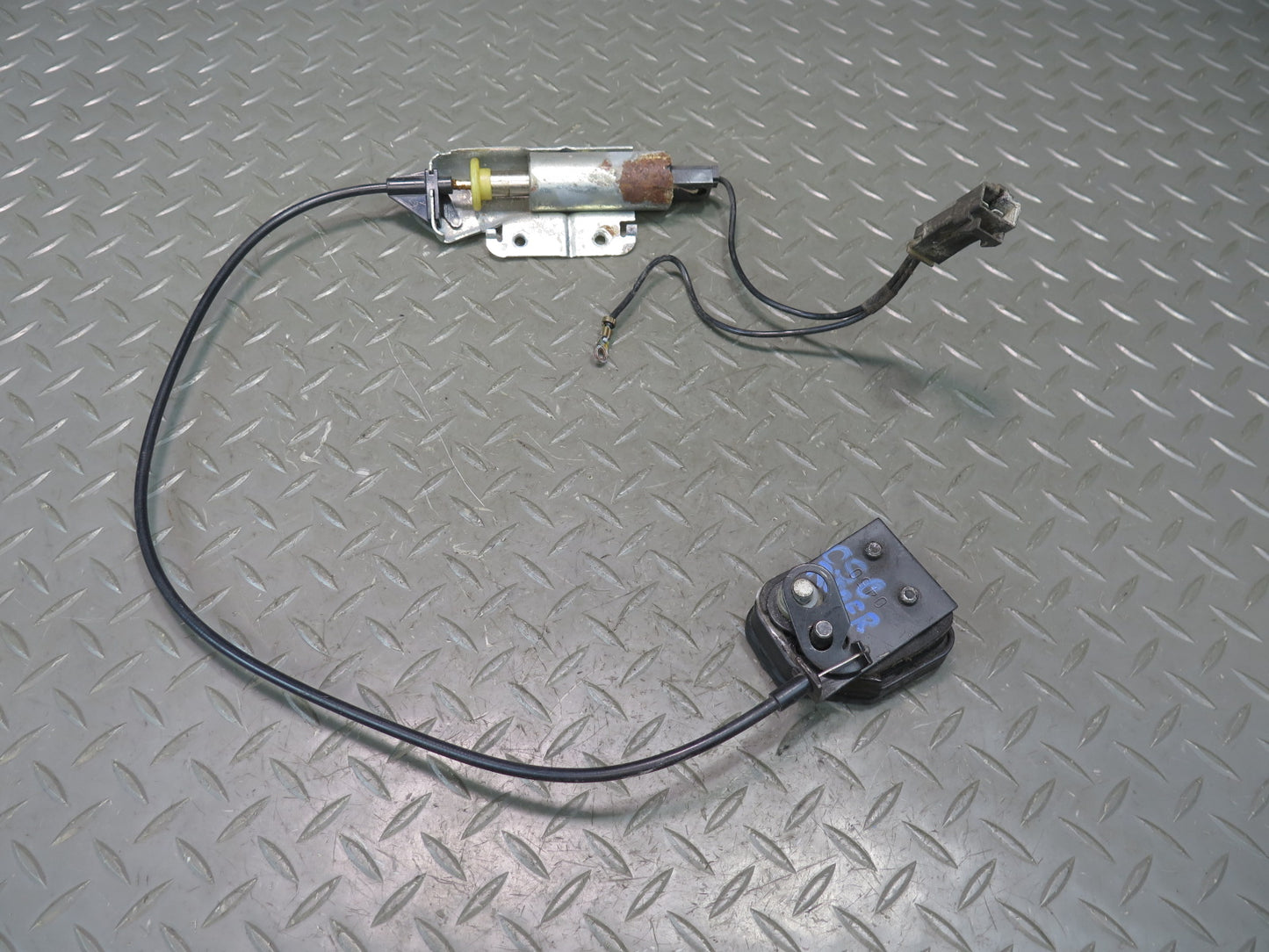 89-92 Chevrolet Corvette C4 Convertible Deck Lid Lock Actuator Cable Set OEM