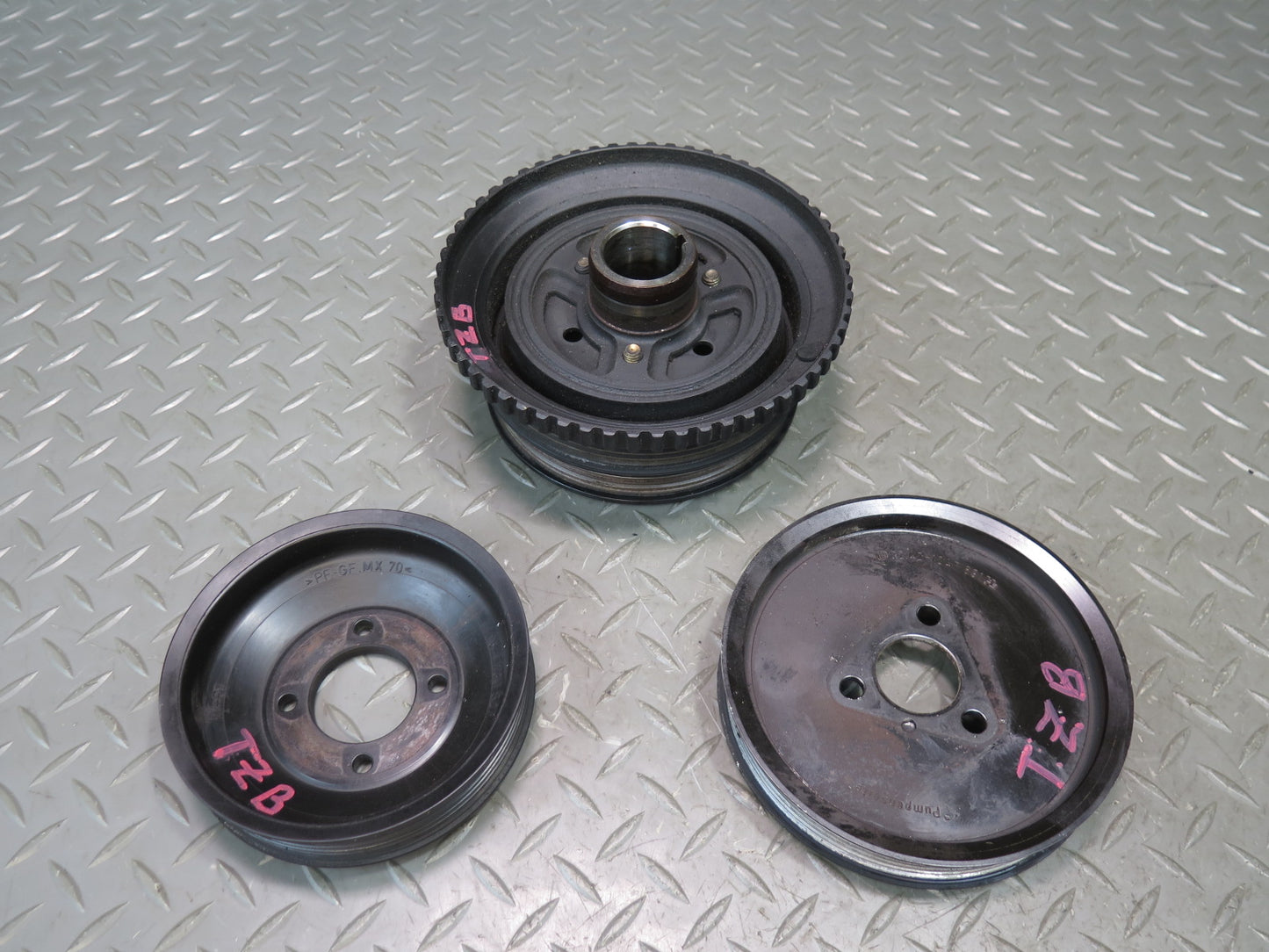 96-99 BMW E36 318ti 1.9L M44 Water Power Steering Pump Crankshaft Pulley Set OEM