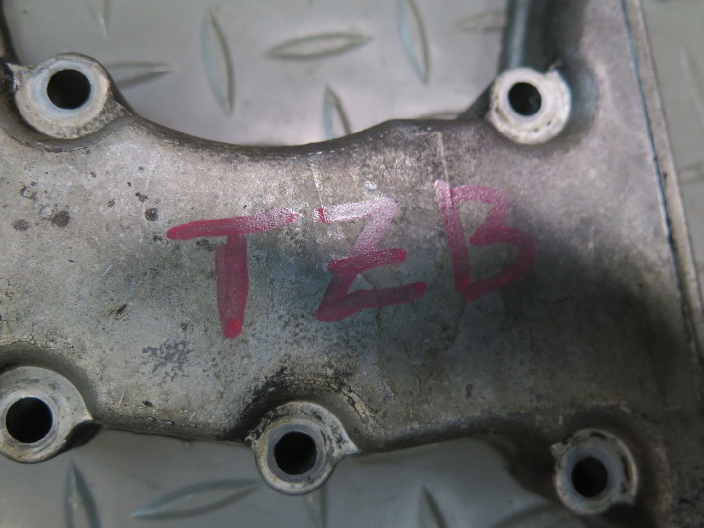 96-99 BMW E36 318ti 1.9L M44 Engine Timing Chain Cover Oil Filter Housing Set