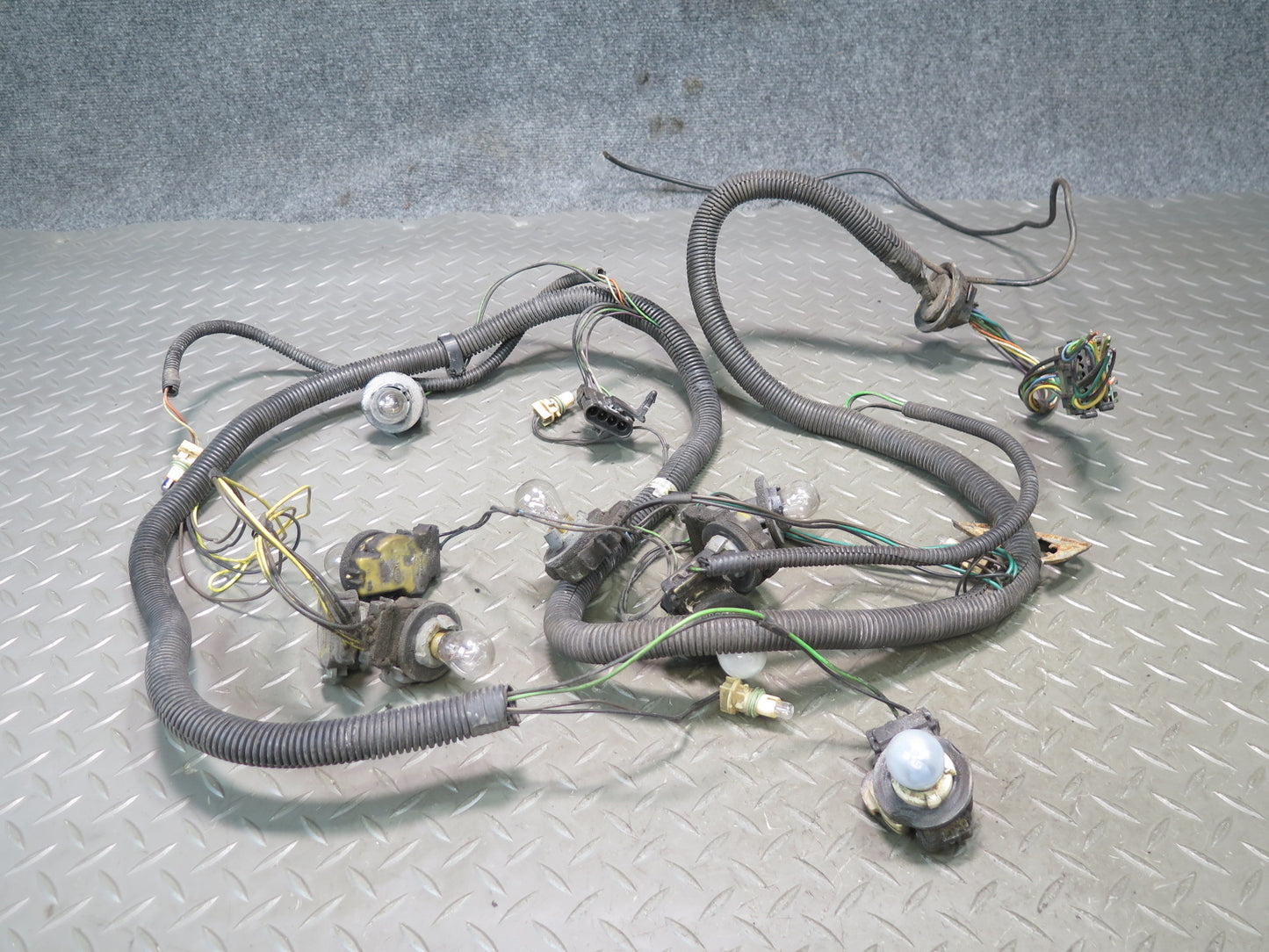 1991 Chevrolet Corvette C4 Rear Bumper Tail Light Wire Wiring Harness OEM