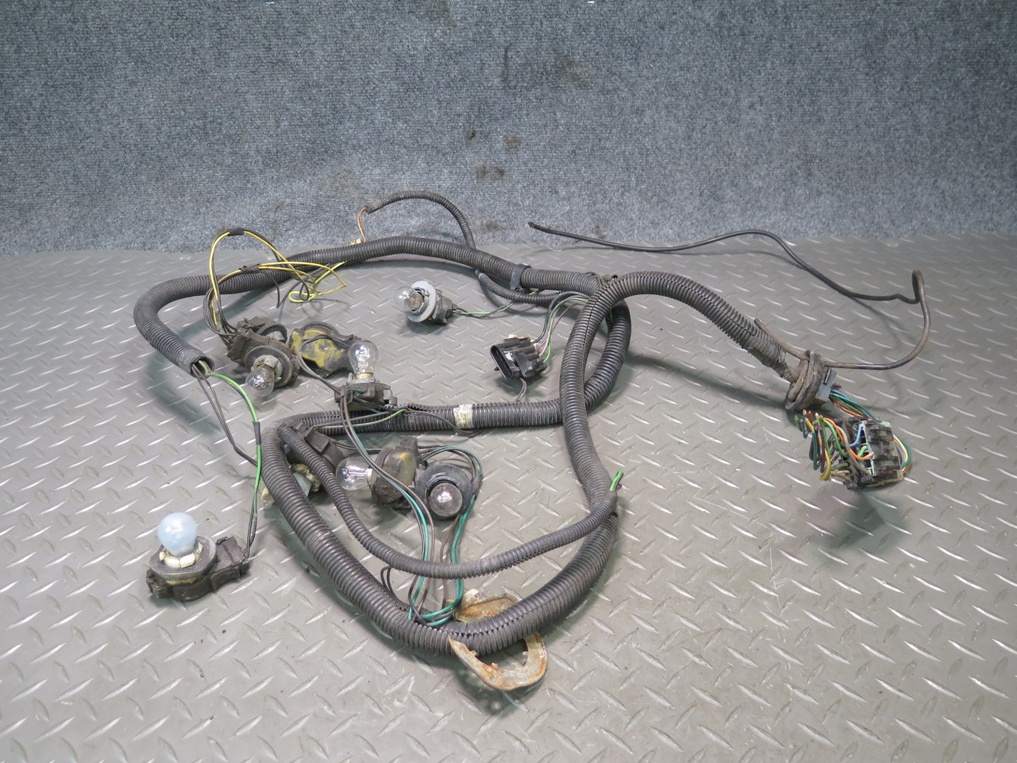 1991 Chevrolet Corvette C4 Rear Bumper Tail Light Wire Wiring Harness OEM