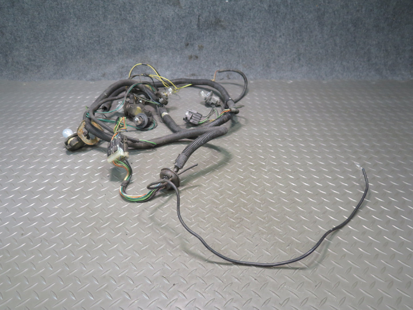 1991 Chevrolet Corvette C4 Rear Bumper Tail Light Wire Wiring Harness OEM