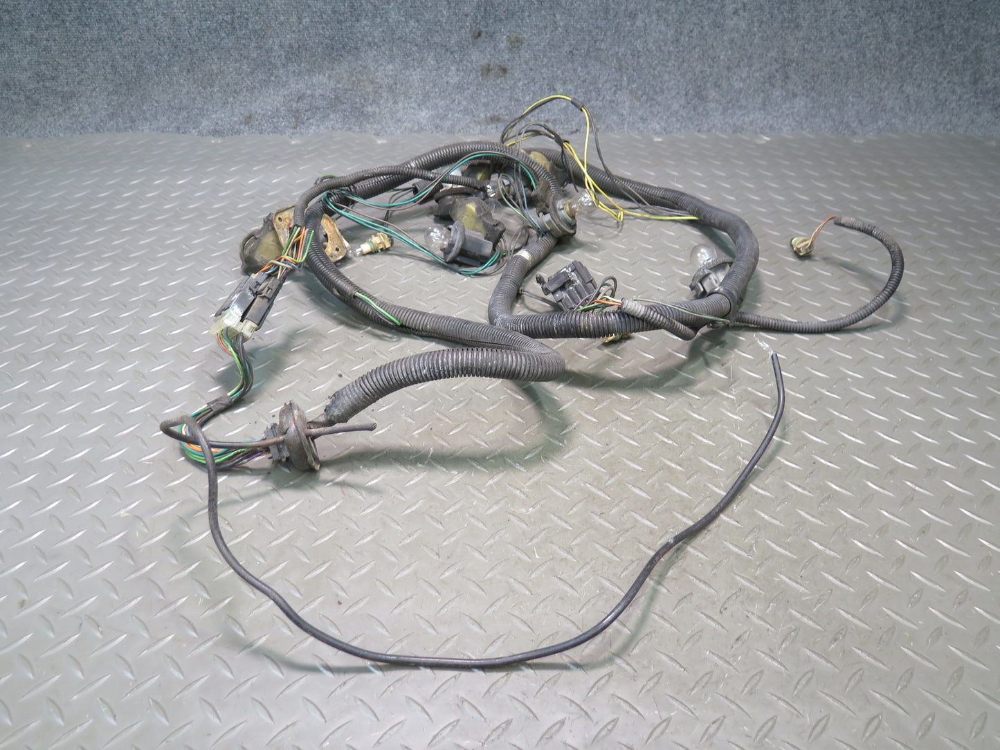 1991 Chevrolet Corvette C4 Rear Bumper Tail Light Wire Wiring Harness OEM
