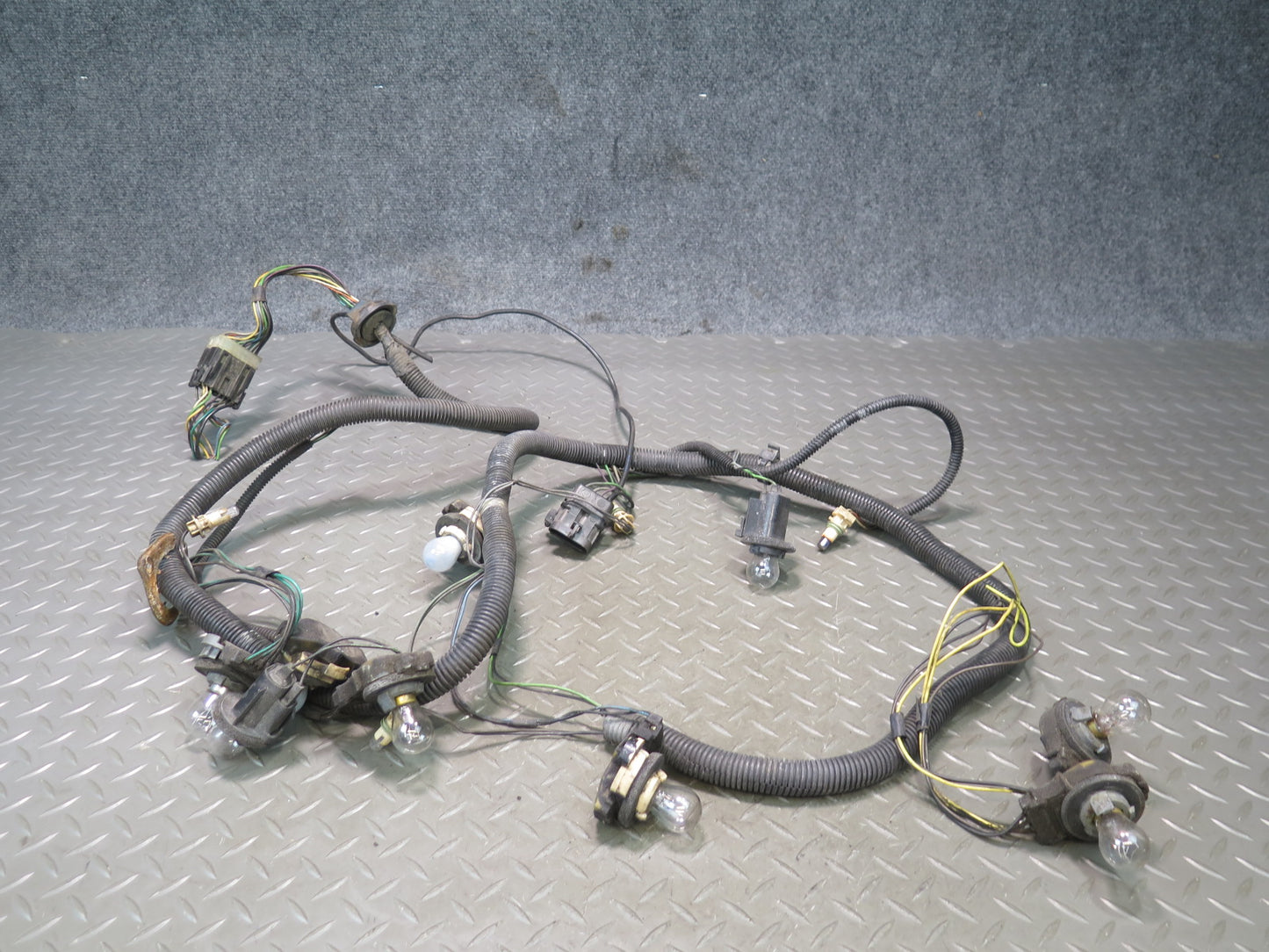 1991 Chevrolet Corvette C4 Rear Bumper Tail Light Wire Wiring Harness OEM