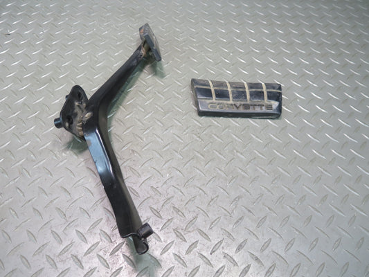 90-96 Chevrolet Corvette C4 Gas Acceleration Pedal & Brake Pedal Pad Set OEM
