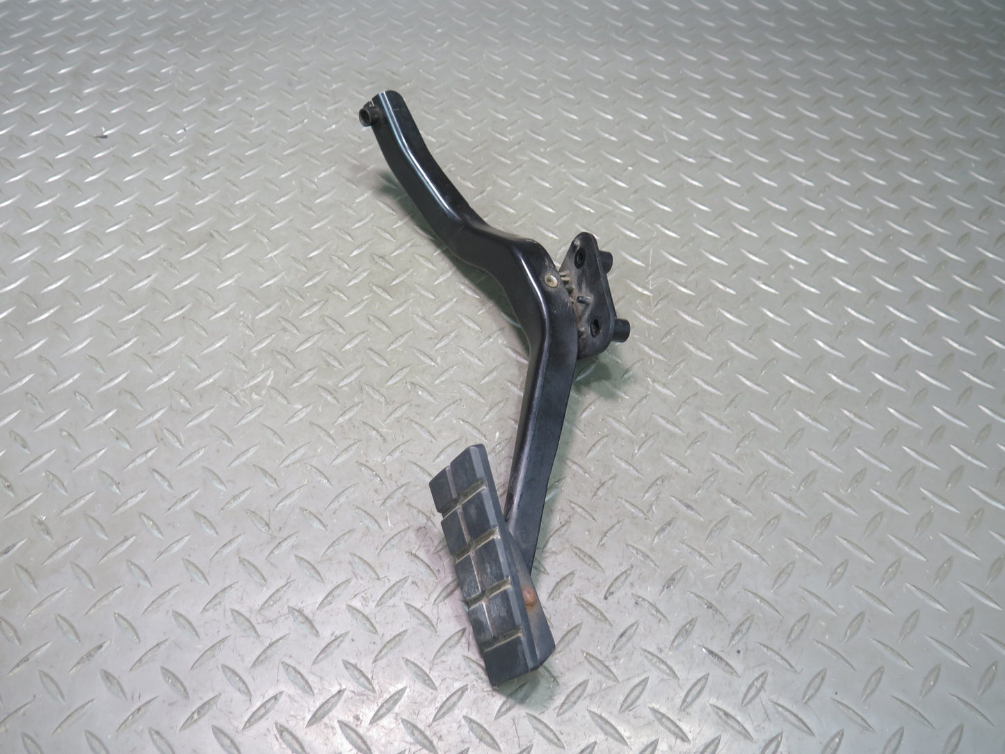 90-96 Chevrolet Corvette C4 Gas Acceleration Pedal & Brake Pedal Pad Set OEM