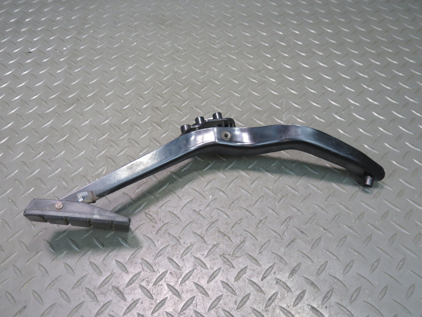 90-96 Chevrolet Corvette C4 Gas Acceleration Pedal & Brake Pedal Pad Set OEM
