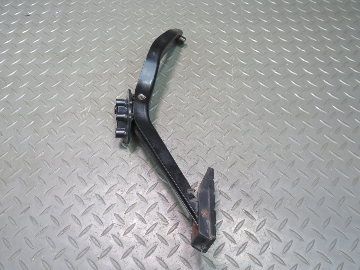 90-96 Chevrolet Corvette C4 Gas Acceleration Pedal & Brake Pedal Pad Set OEM