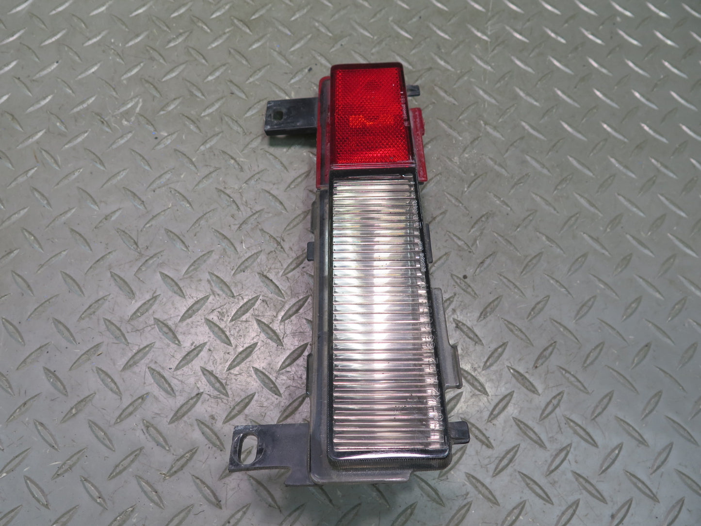 91-96 Chevrolet Corvette C4 Rear Left & Right Side Marker Light Lamp Set OEM