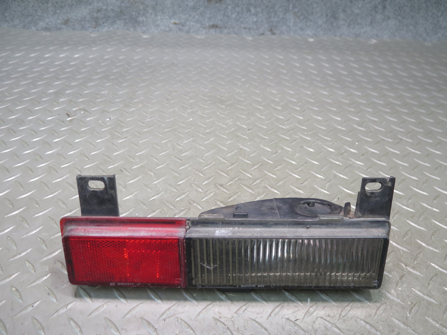 91-96 Chevrolet Corvette C4 Rear Left & Right Side Marker Light Lamp Set OEM