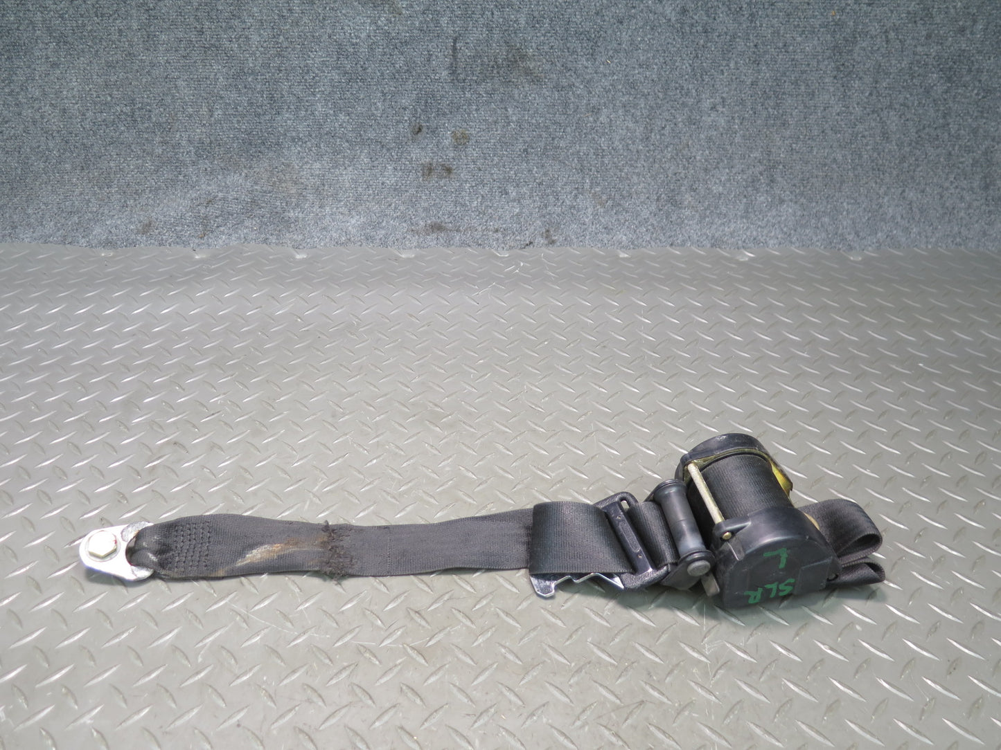 81-85 MERCEDES R107 380SL FRONT RIGHT & LEFT SIDE SEATBELT RETRACTOR SET OEM