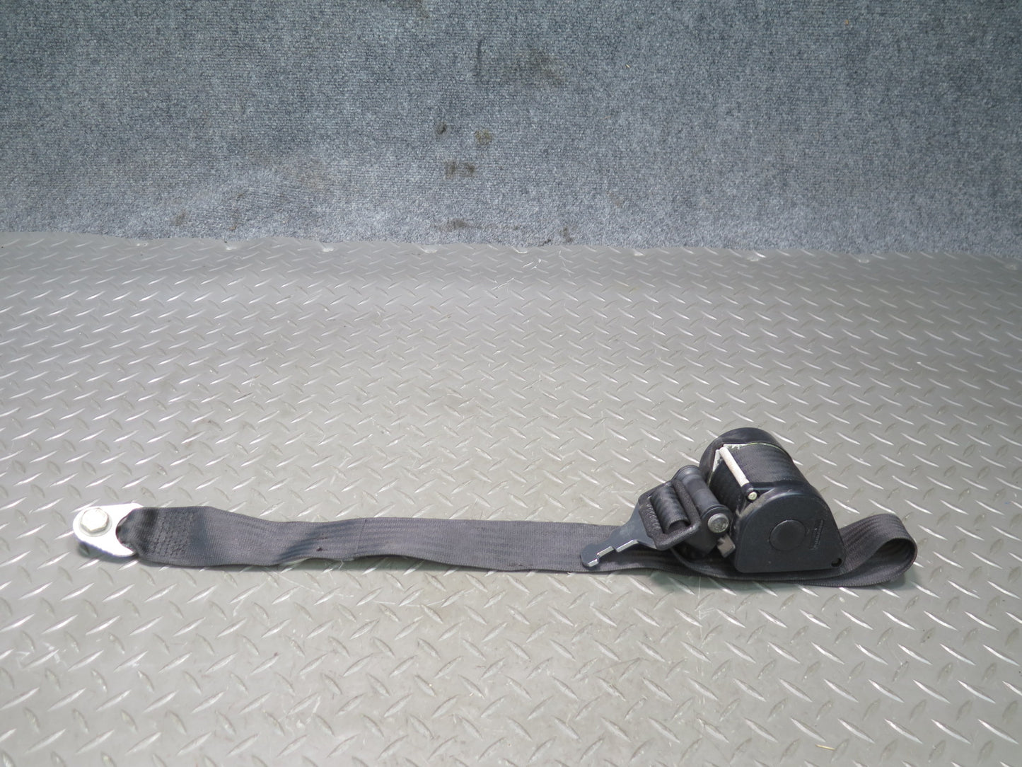 81-85 MERCEDES R107 380SL FRONT RIGHT & LEFT SIDE SEATBELT RETRACTOR SET OEM