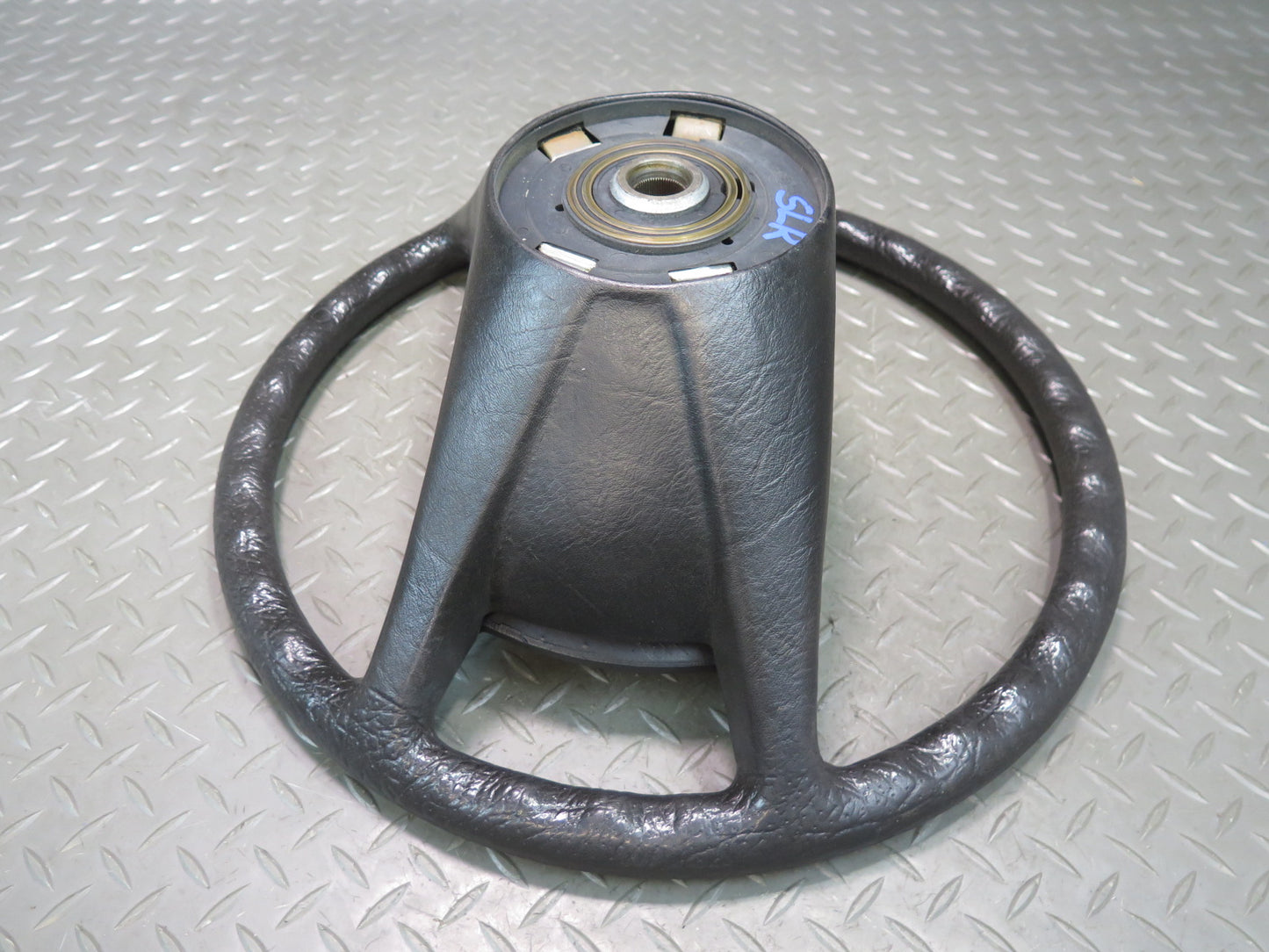 73-85 Mercedes R107 Sl-class Black Steering w Pad Cover OEM